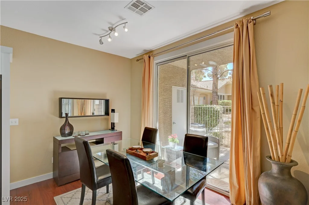 251 Green Valley, Henderson, NV 89012