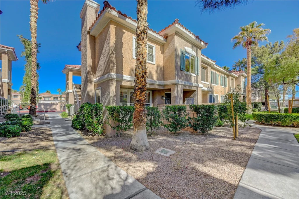 251 Green Valley, Henderson, NV 89012