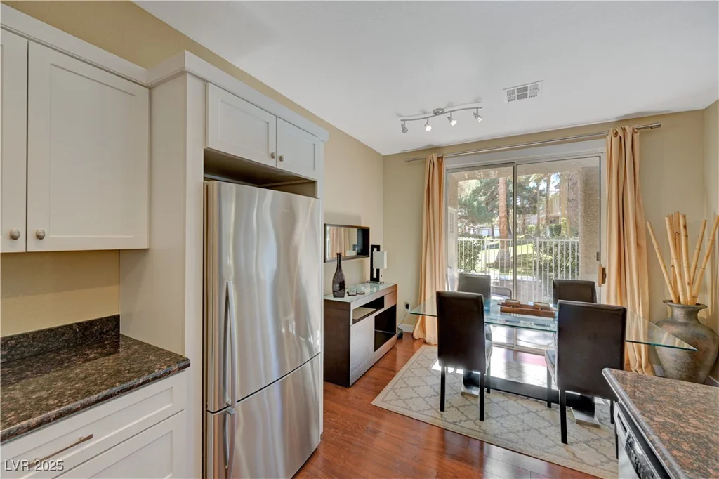 251 Green Valley, Henderson, NV 89012