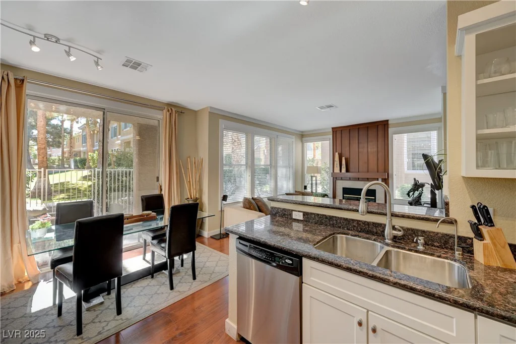 251 Green Valley, Henderson, NV 89012