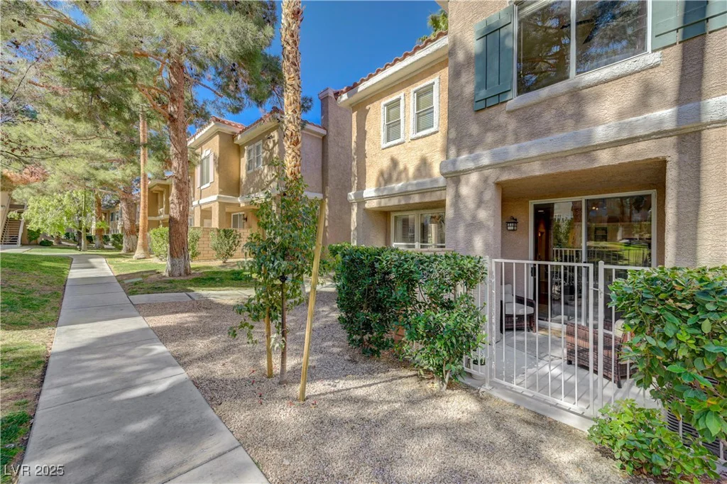 251 Green Valley, Henderson, NV 89012