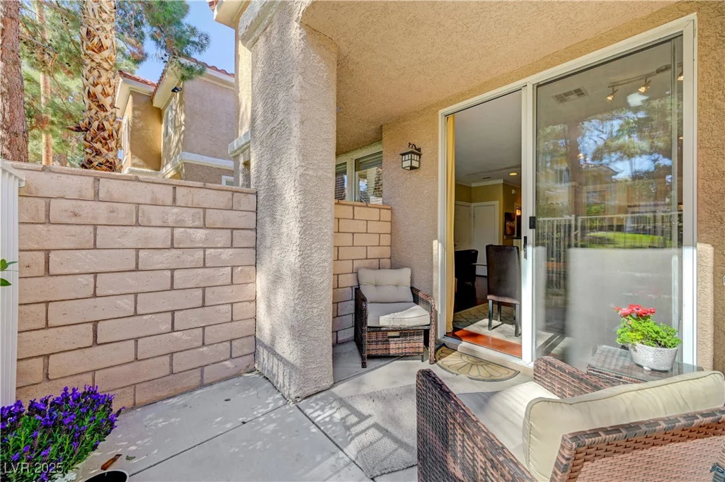 251 Green Valley, Henderson, NV 89012
