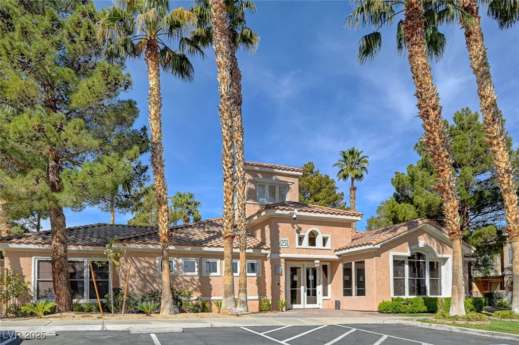 251 Green Valley, Henderson, NV 89012