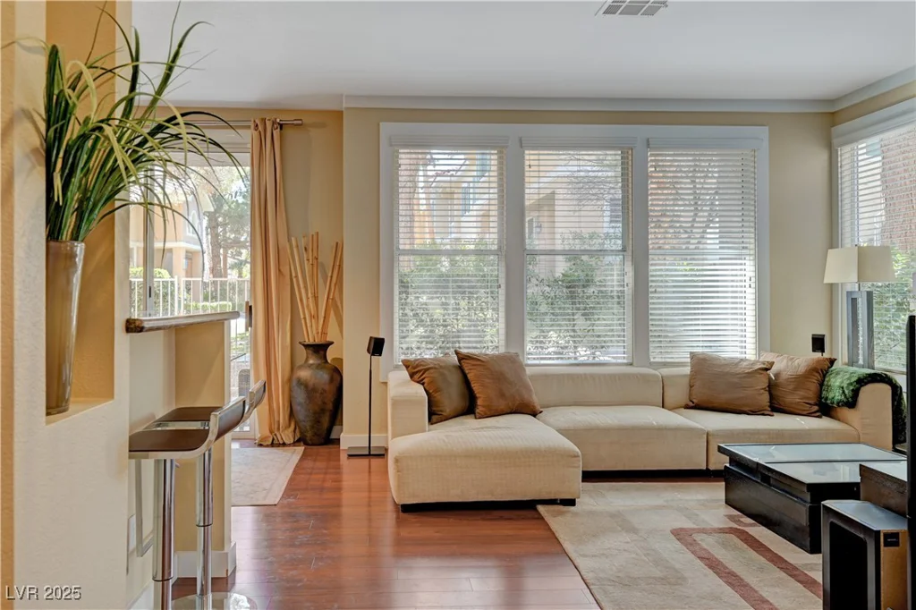 251 Green Valley, Henderson, NV 89012