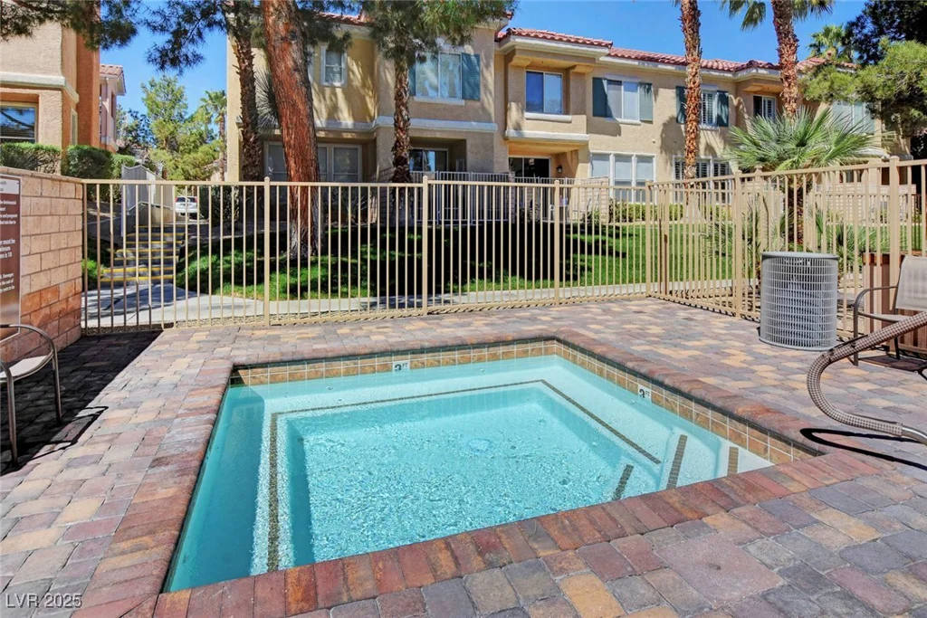 251 Green Valley, Henderson, NV 89012