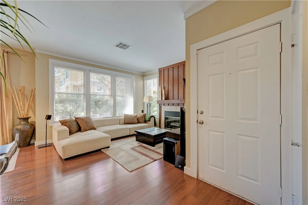 251 Green Valley, Henderson, NV 89012