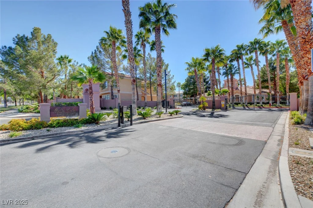 251 Green Valley, Henderson, NV 89012