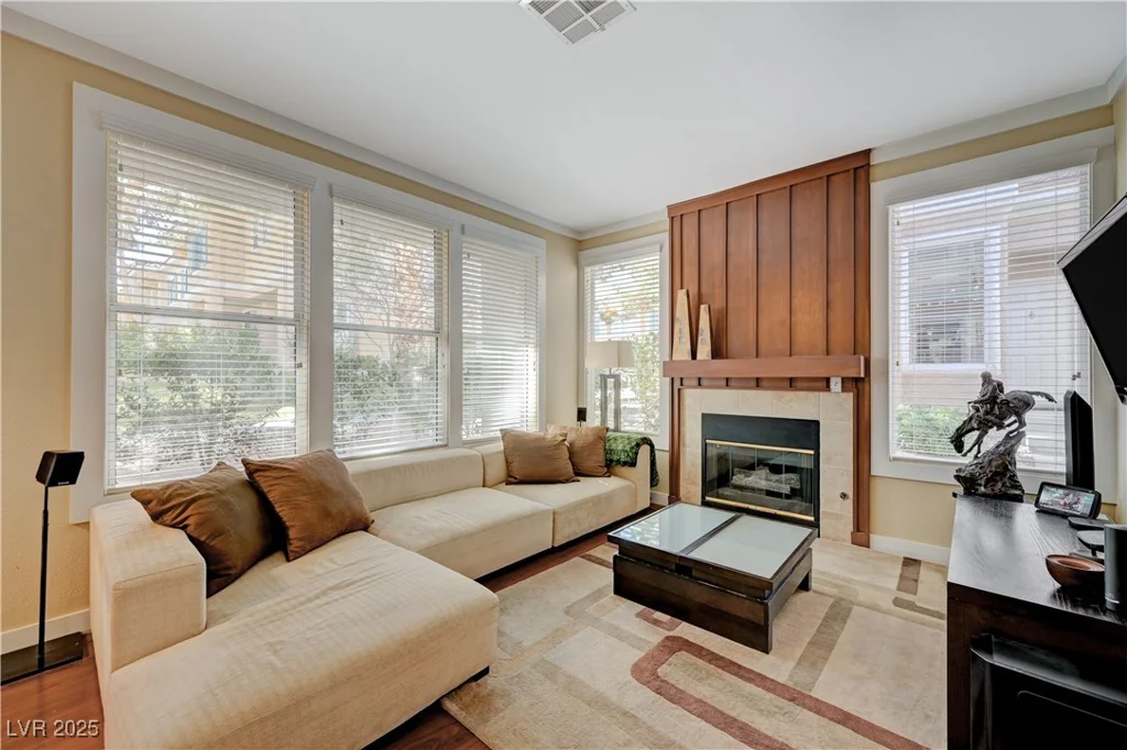 251 Green Valley, Henderson, NV 89012