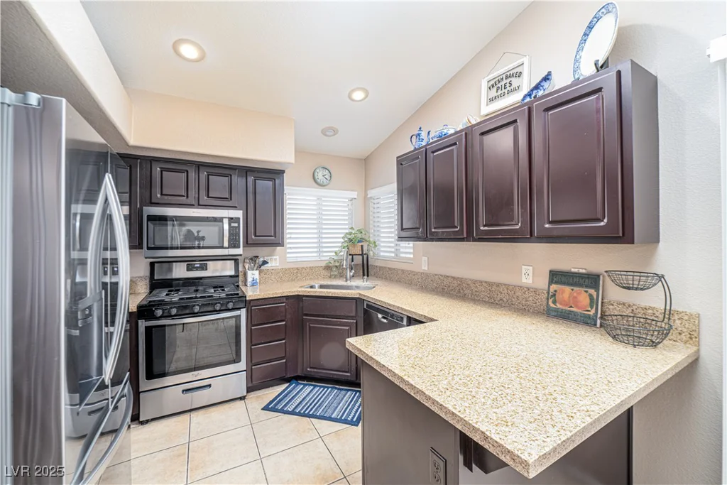 254 Camelback Ridge, Henderson, NV 89012