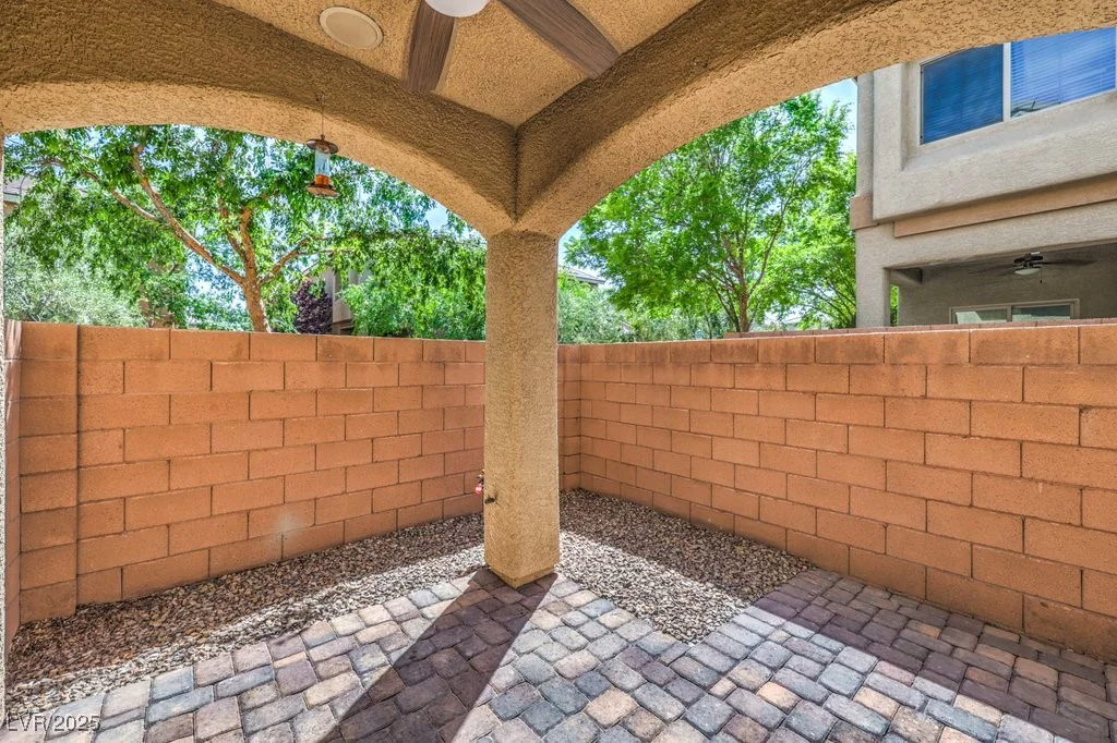 9517 Alma Ridge, Las Vegas, NV 89178