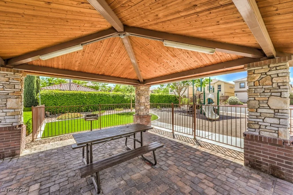 9517 Alma Ridge, Las Vegas, NV 89178