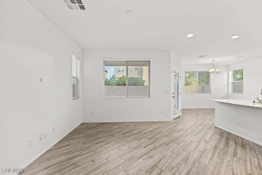 902 Earth Luster, Las Vegas, NV 89178
