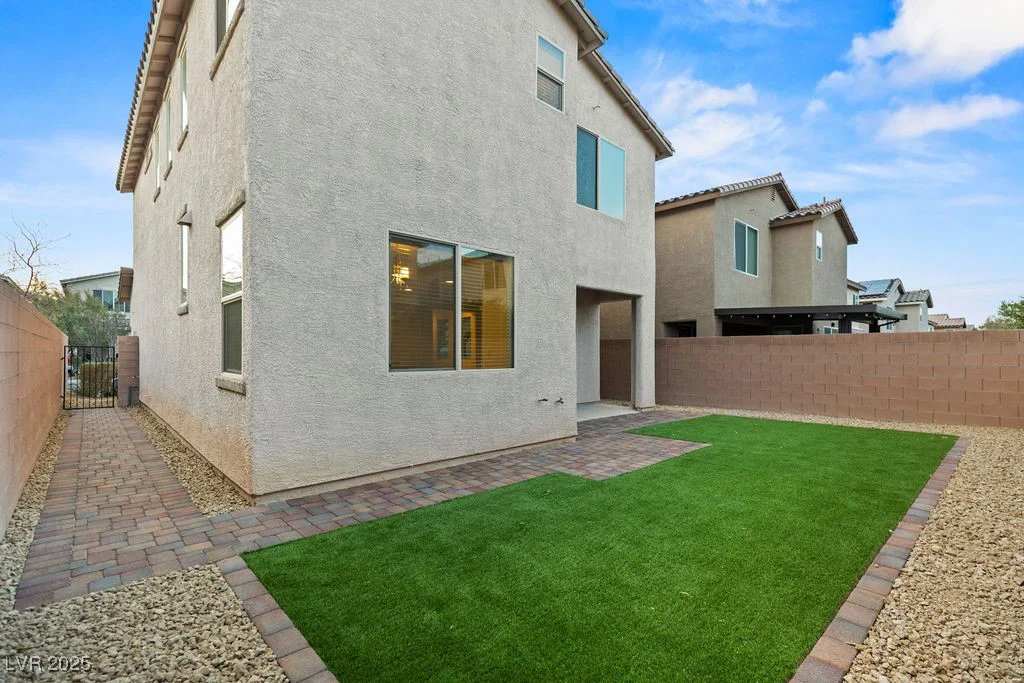 902 Earth Luster, Las Vegas, NV 89178