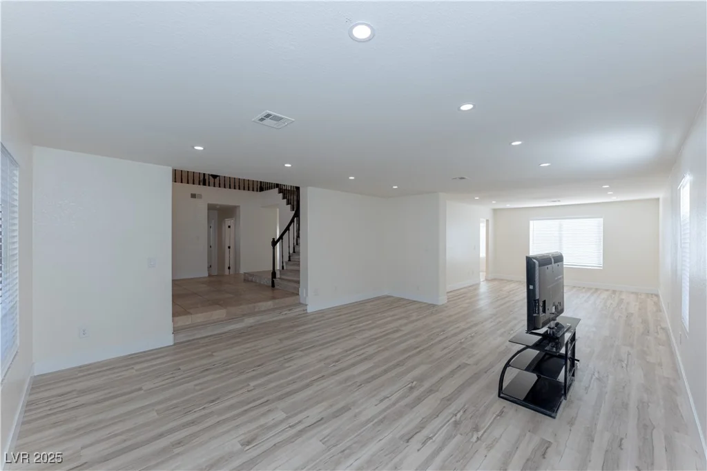 3120 Stern, Las Vegas, NV 89117