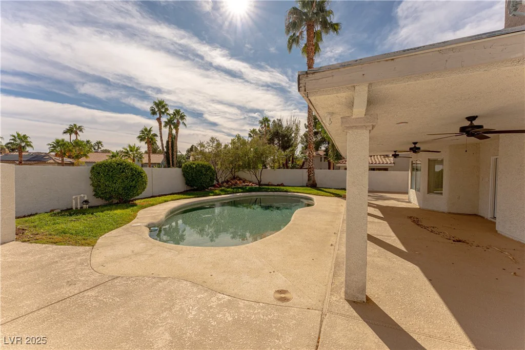 3120 Stern, Las Vegas, NV 89117