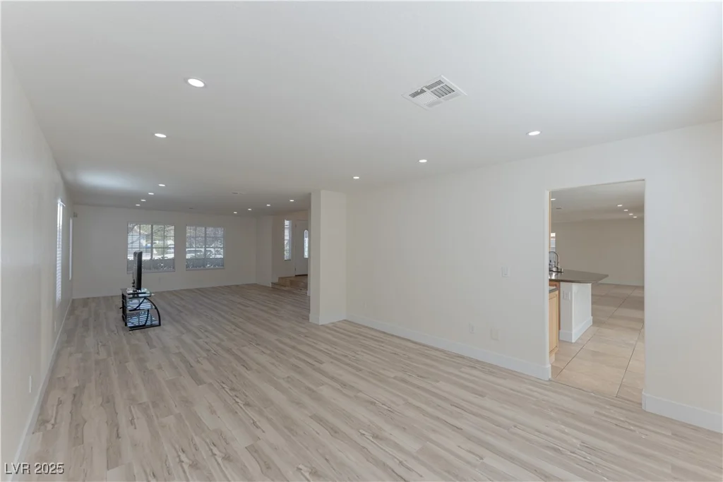 3120 Stern, Las Vegas, NV 89117
