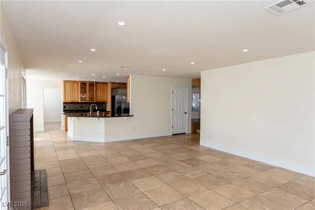 3120 Stern, Las Vegas, NV 89117