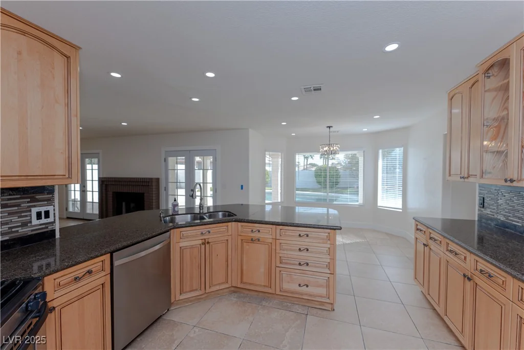 3120 Stern, Las Vegas, NV 89117