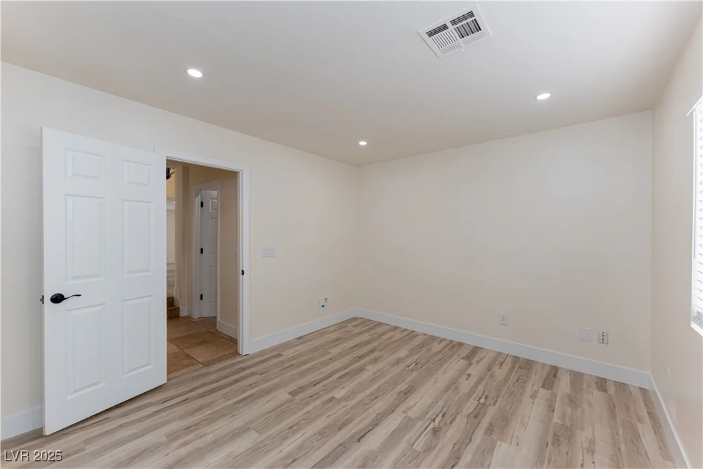 3120 Stern, Las Vegas, NV 89117