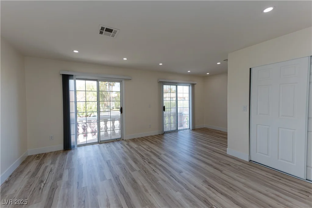 3120 Stern, Las Vegas, NV 89117
