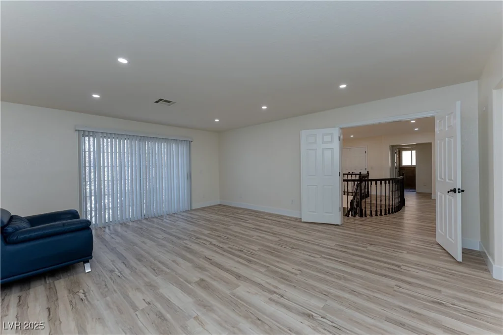3120 Stern, Las Vegas, NV 89117