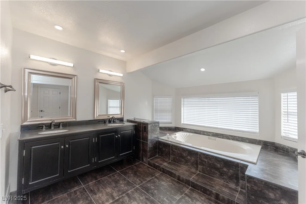 3120 Stern, Las Vegas, NV 89117