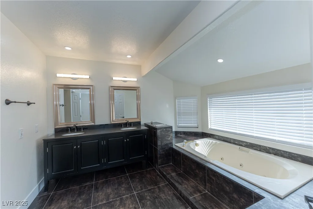 3120 Stern, Las Vegas, NV 89117