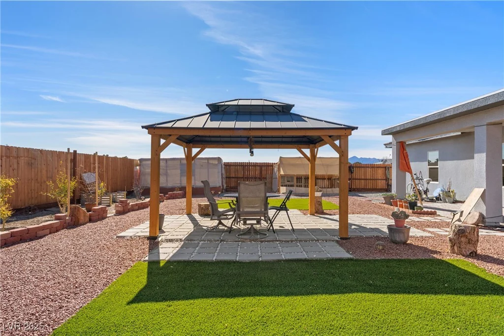 1241 Yosemite, Pahrump, NV 89048