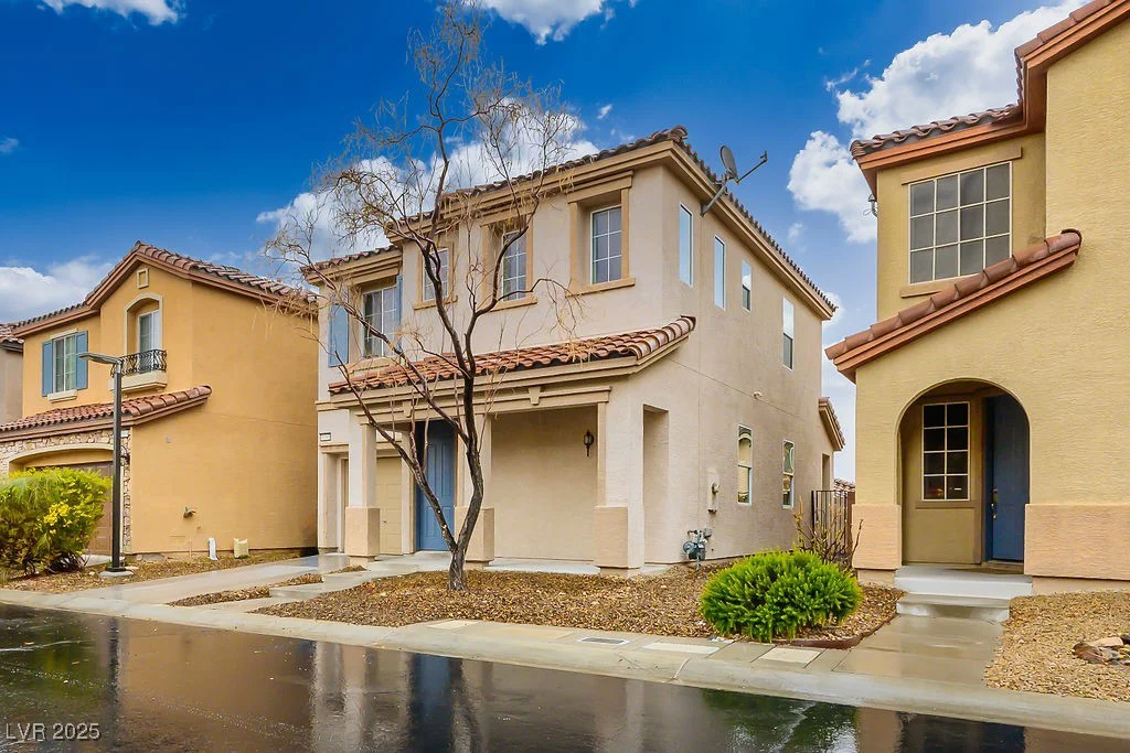 10560 La Campana, Las Vegas, NV 89179