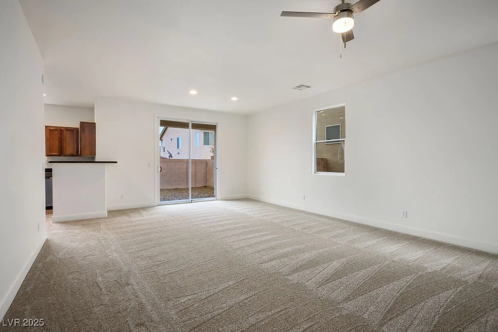 10560 La Campana, Las Vegas, NV 89179