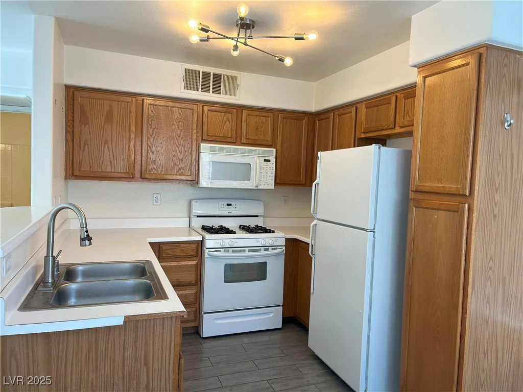 3119 Key Largo, Las Vegas, NV 89120