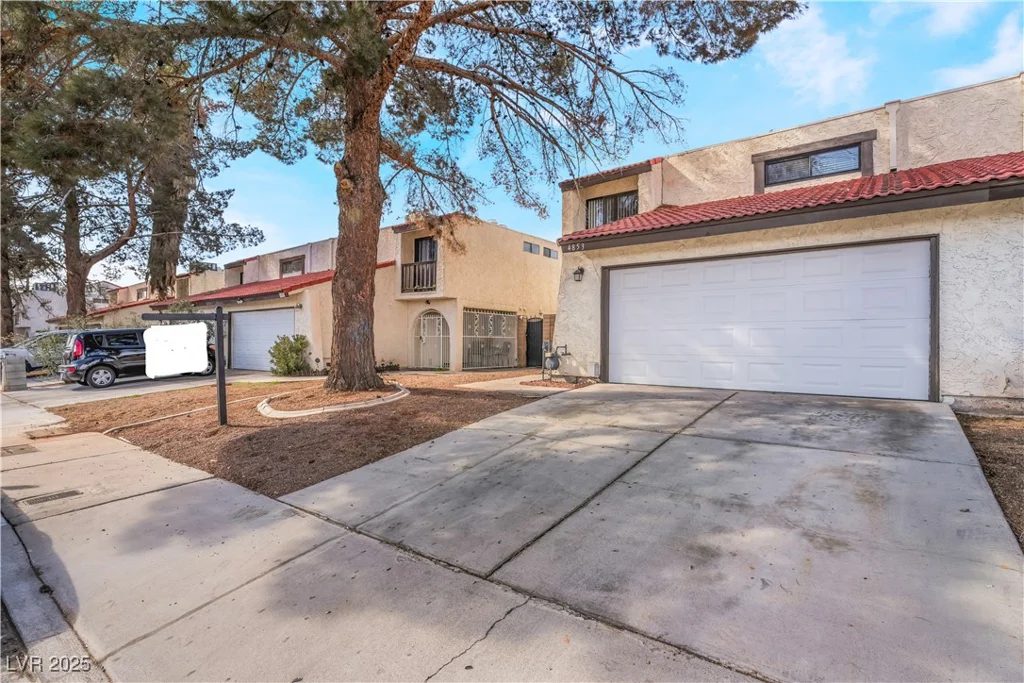 4853 Rollingwood, Las Vegas, NV 89121