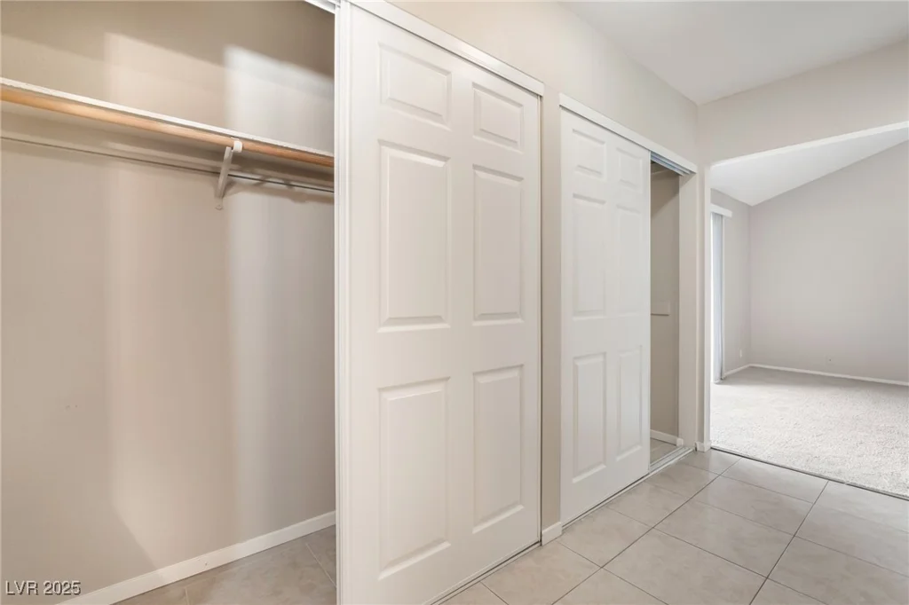 4853 Rollingwood, Las Vegas, NV 89121