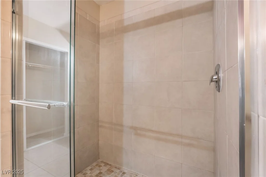 4853 Rollingwood, Las Vegas, NV 89121