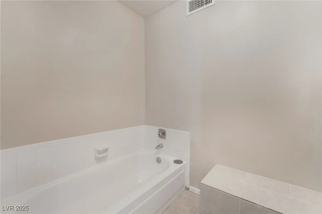 4853 Rollingwood, Las Vegas, NV 89121