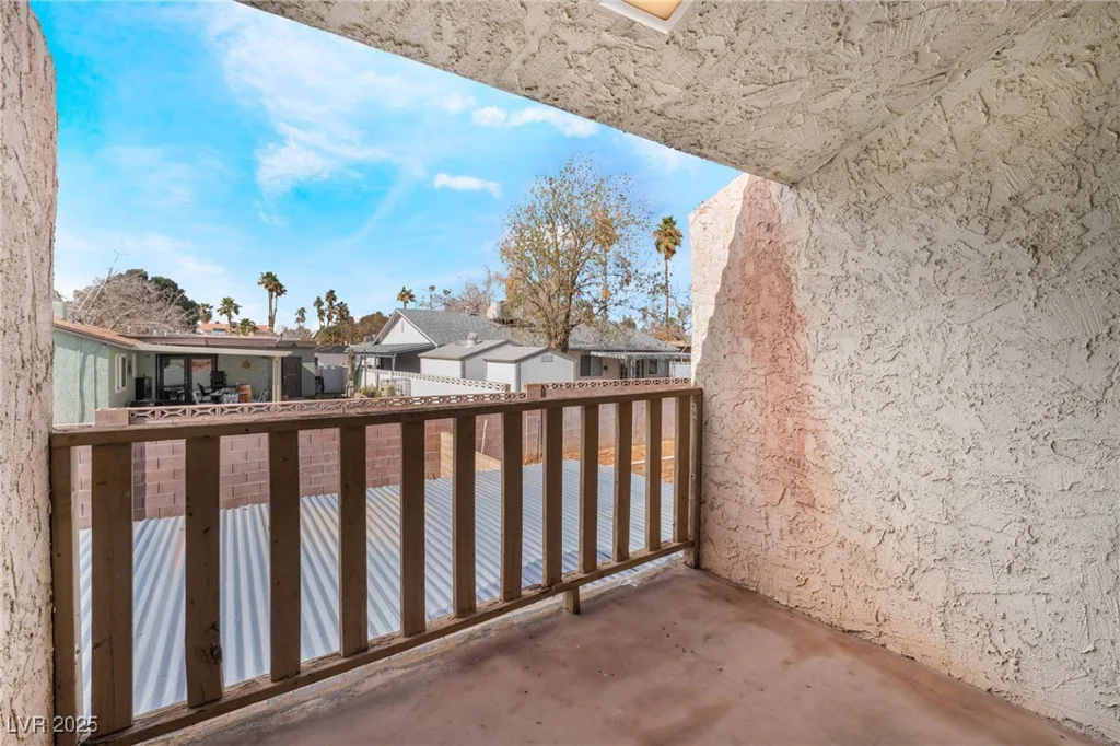4853 Rollingwood, Las Vegas, NV 89121