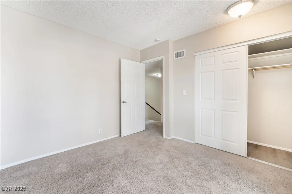 4853 Rollingwood, Las Vegas, NV 89121