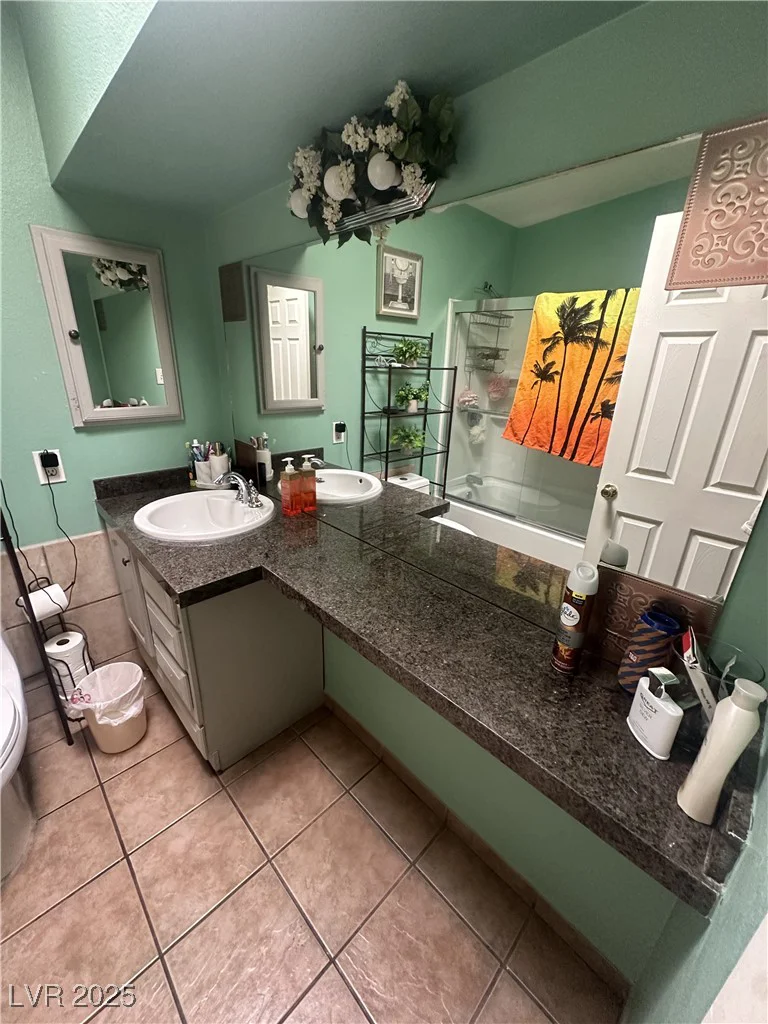 3521 Chevy Chase, Las Vegas, NV 89110