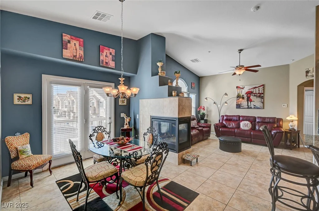 10074 Aspen Rose, Las Vegas, NV 89183