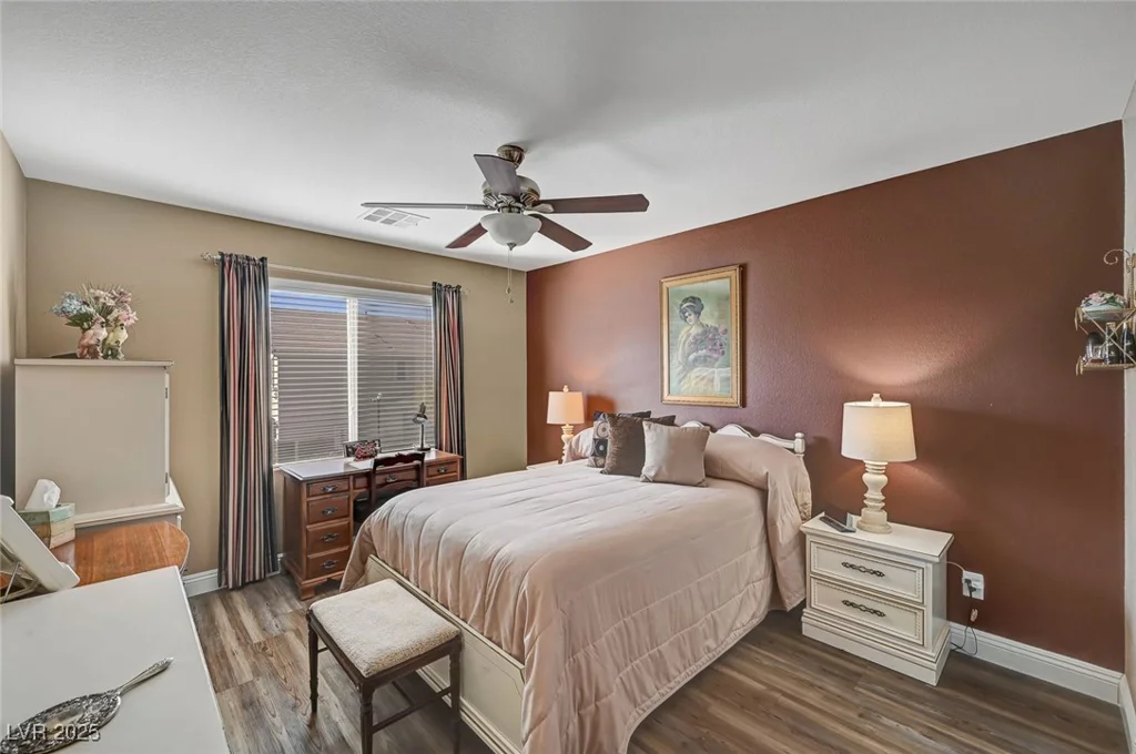 10074 Aspen Rose, Las Vegas, NV 89183