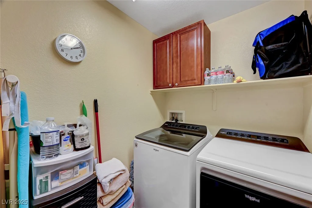 10074 Aspen Rose, Las Vegas, NV 89183