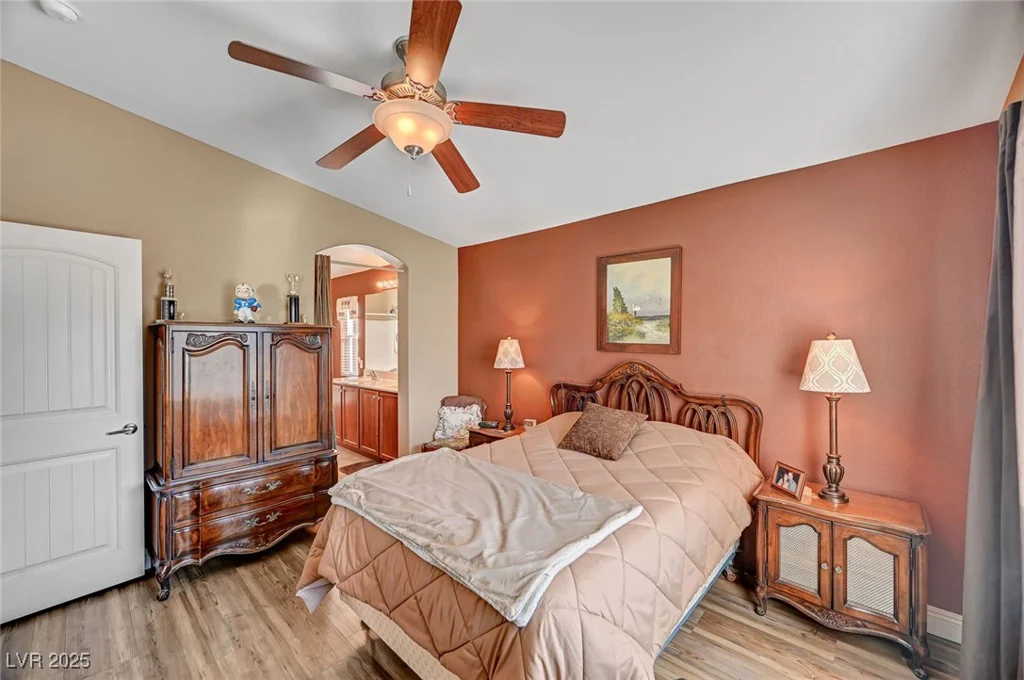 10074 Aspen Rose, Las Vegas, NV 89183