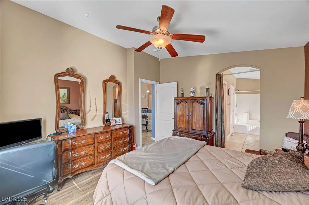 10074 Aspen Rose, Las Vegas, NV 89183