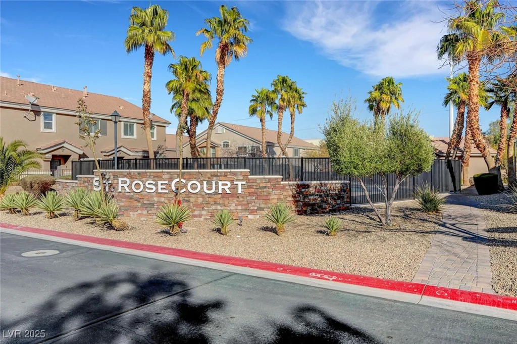 10074 Aspen Rose, Las Vegas, NV 89183