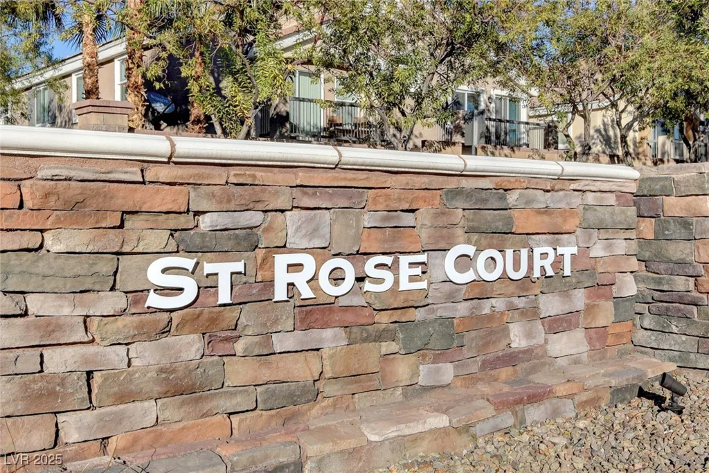 10074 Aspen Rose, Las Vegas, NV 89183