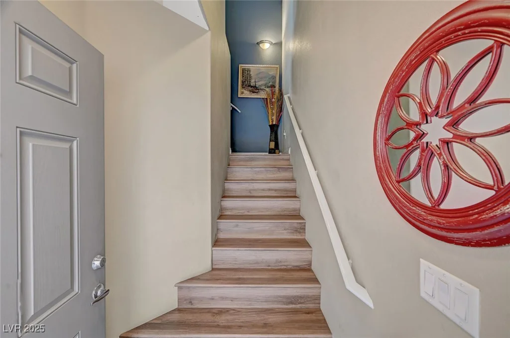10074 Aspen Rose, Las Vegas, NV 89183