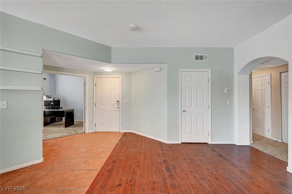 4910 Black Bear, Las Vegas, NV 89149