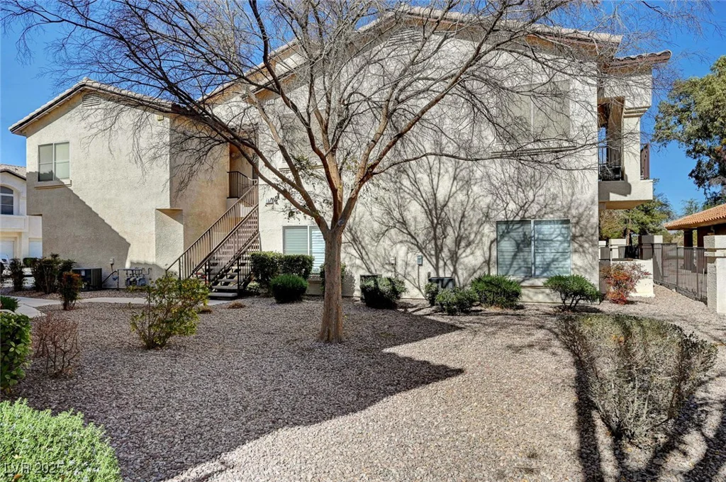4910 Black Bear, Las Vegas, NV 89149