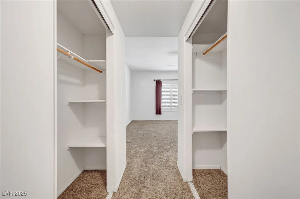 4910 Black Bear, Las Vegas, NV 89149