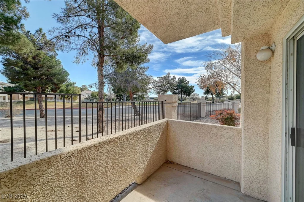 4910 Black Bear, Las Vegas, NV 89149